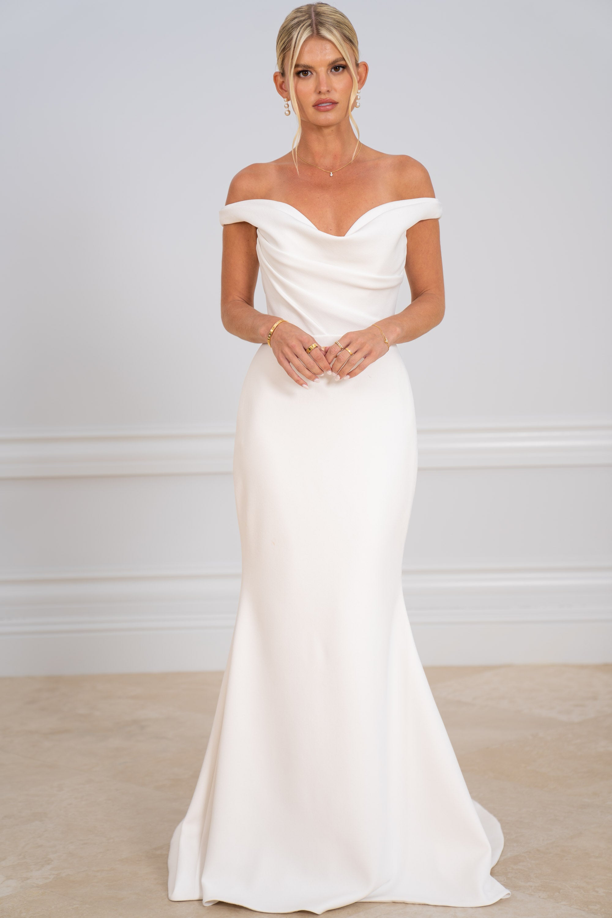 RK2203 Gown